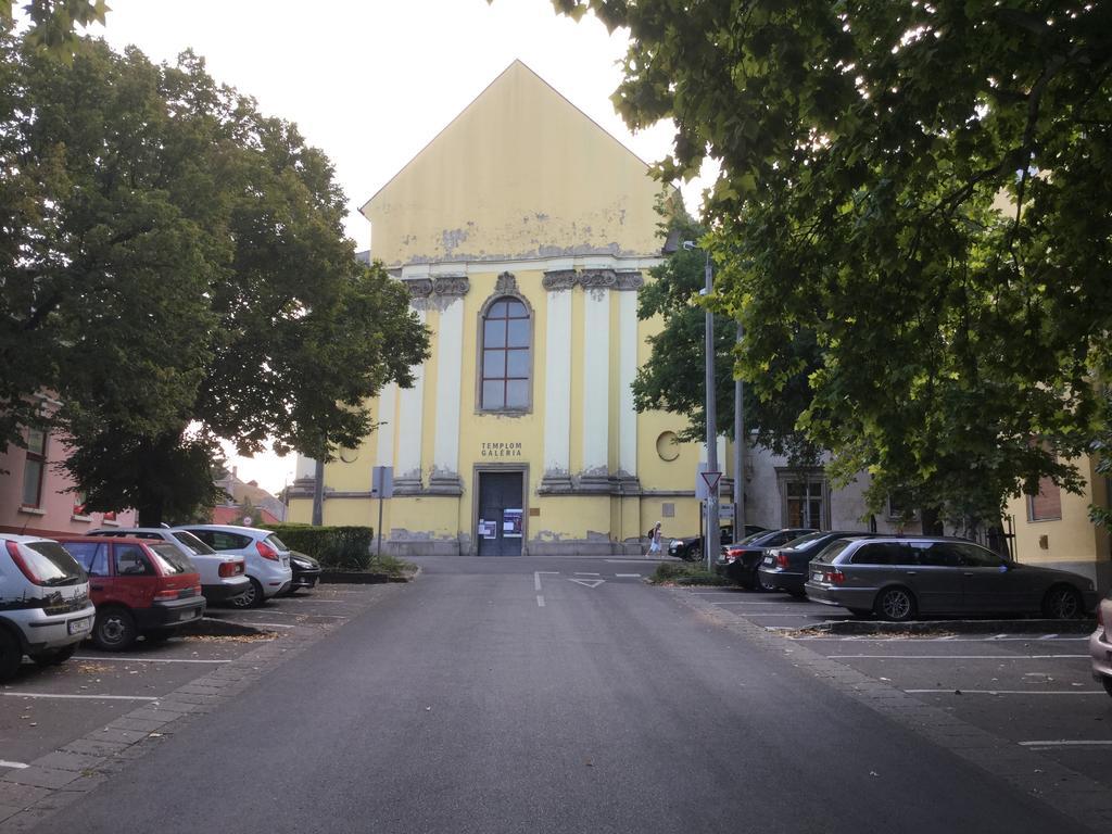 Hotel Bazilika Vendeghaz Erlau Exterior foto
